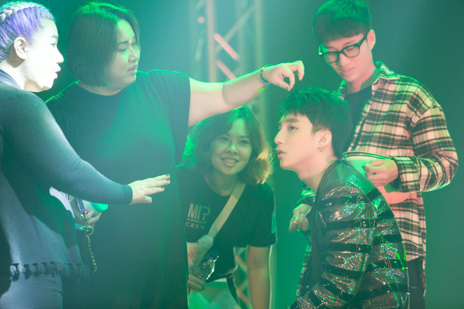 Hình ảnh mới nhất của Sơn Tùng M-TP sau thời gian dài ở ẩn